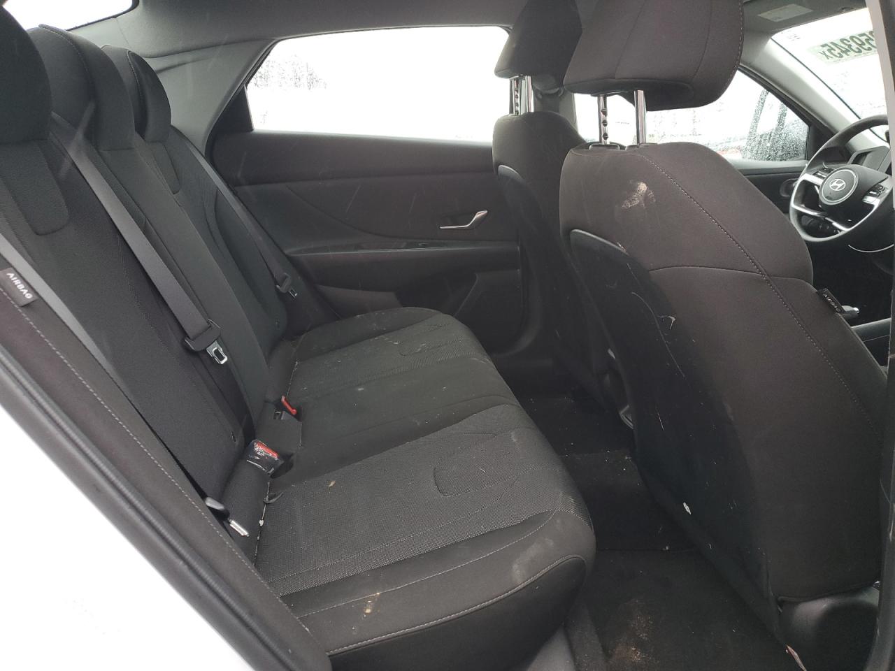 2024 Hyundai Elantra - Image 10