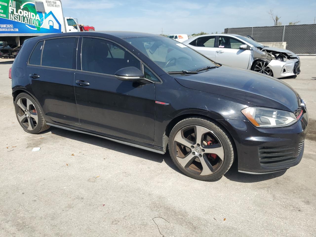 2016 Volkswagen GTI - Image 4