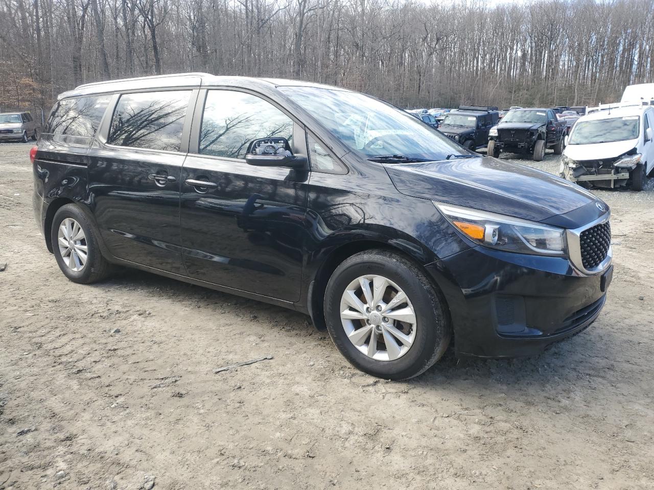 2016 Kia Sedona - Image 4