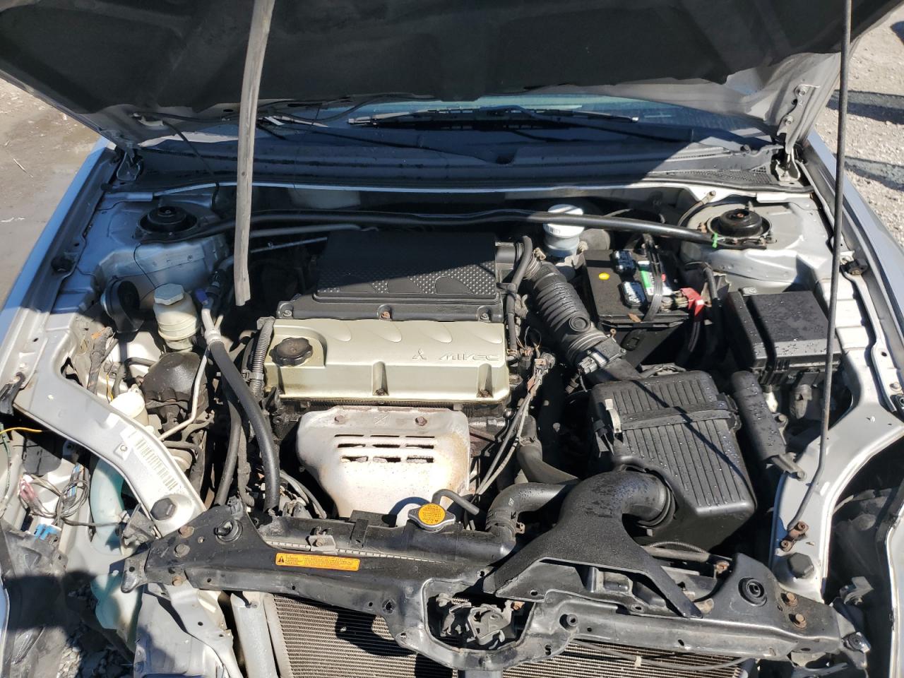 2011 Mitsubishi Galant - Image 11