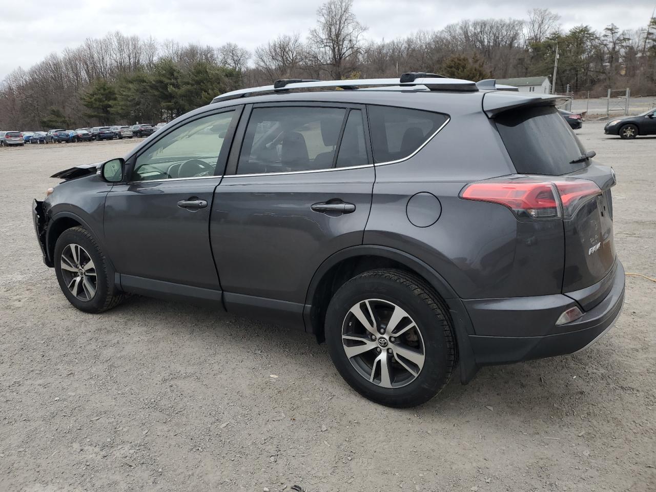 2018 Toyota RAV 4 - Image 2