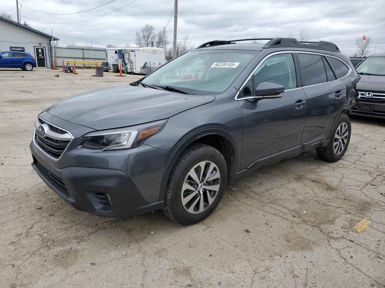 2020 Subaru Outback Premium for Sale in Pekin, IL - Rear End