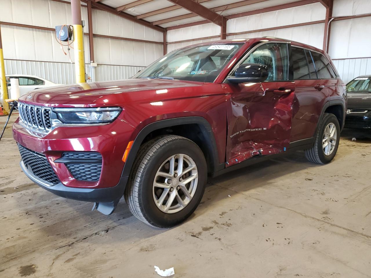 2023 Jeep Grand Cherokee Laredo for Sale in Pennsburg, PA - Side
