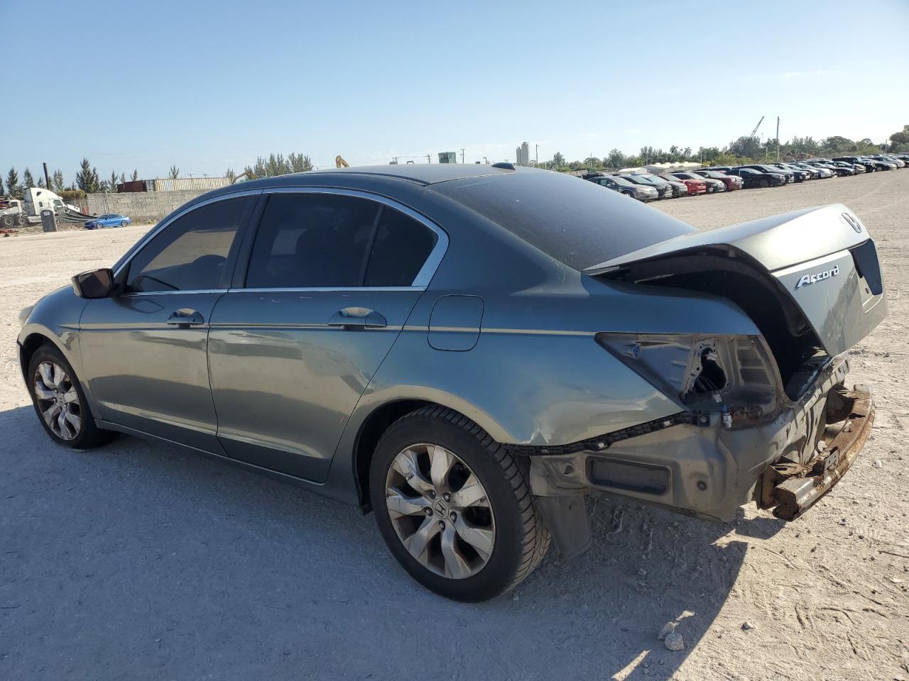 2010 Honda Accord - Image 2