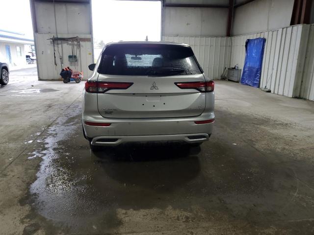  MITSUBISHI OUTLANDER 2024 Srebrny