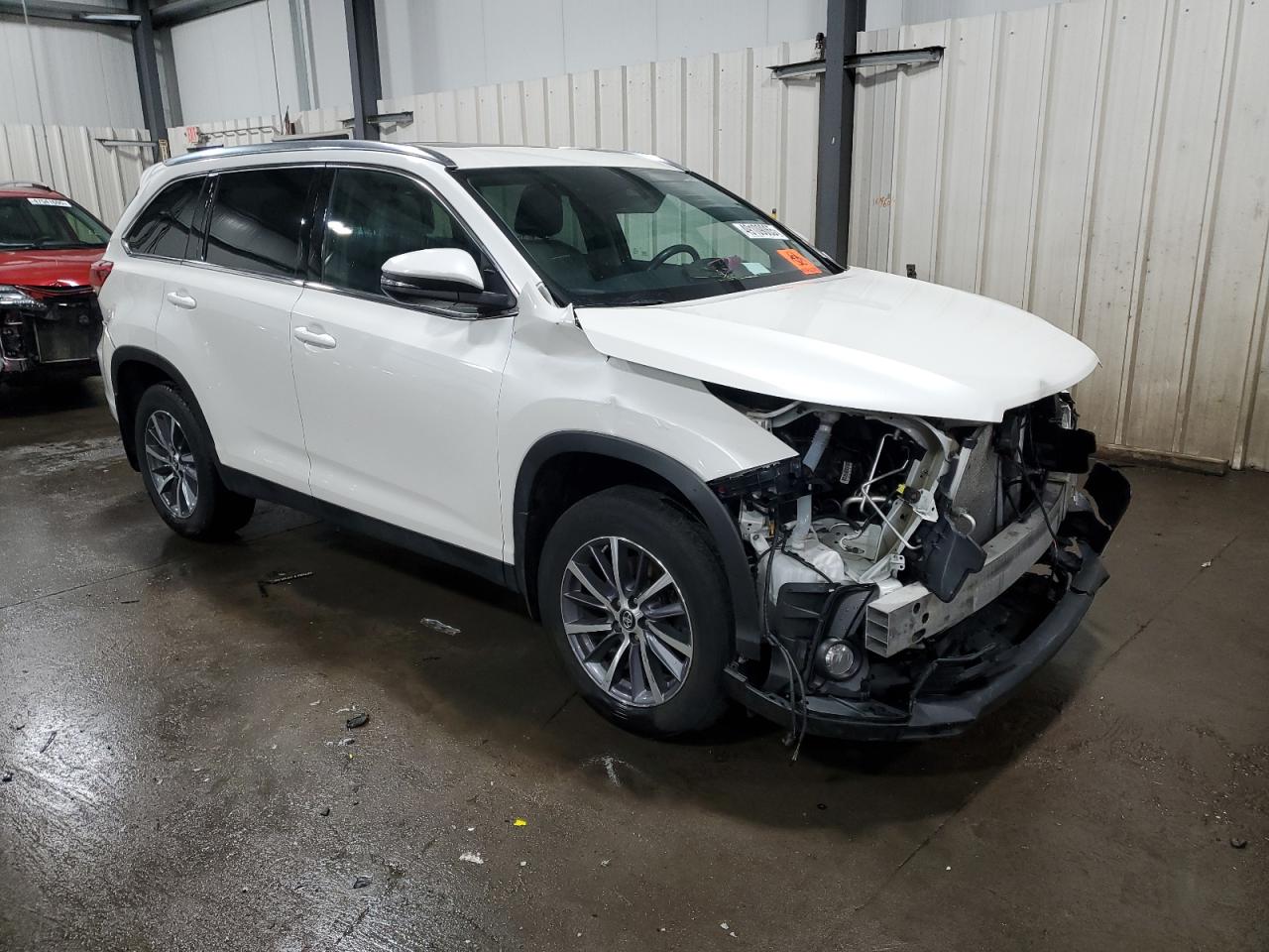 2019 Toyota Highlander - Image 4