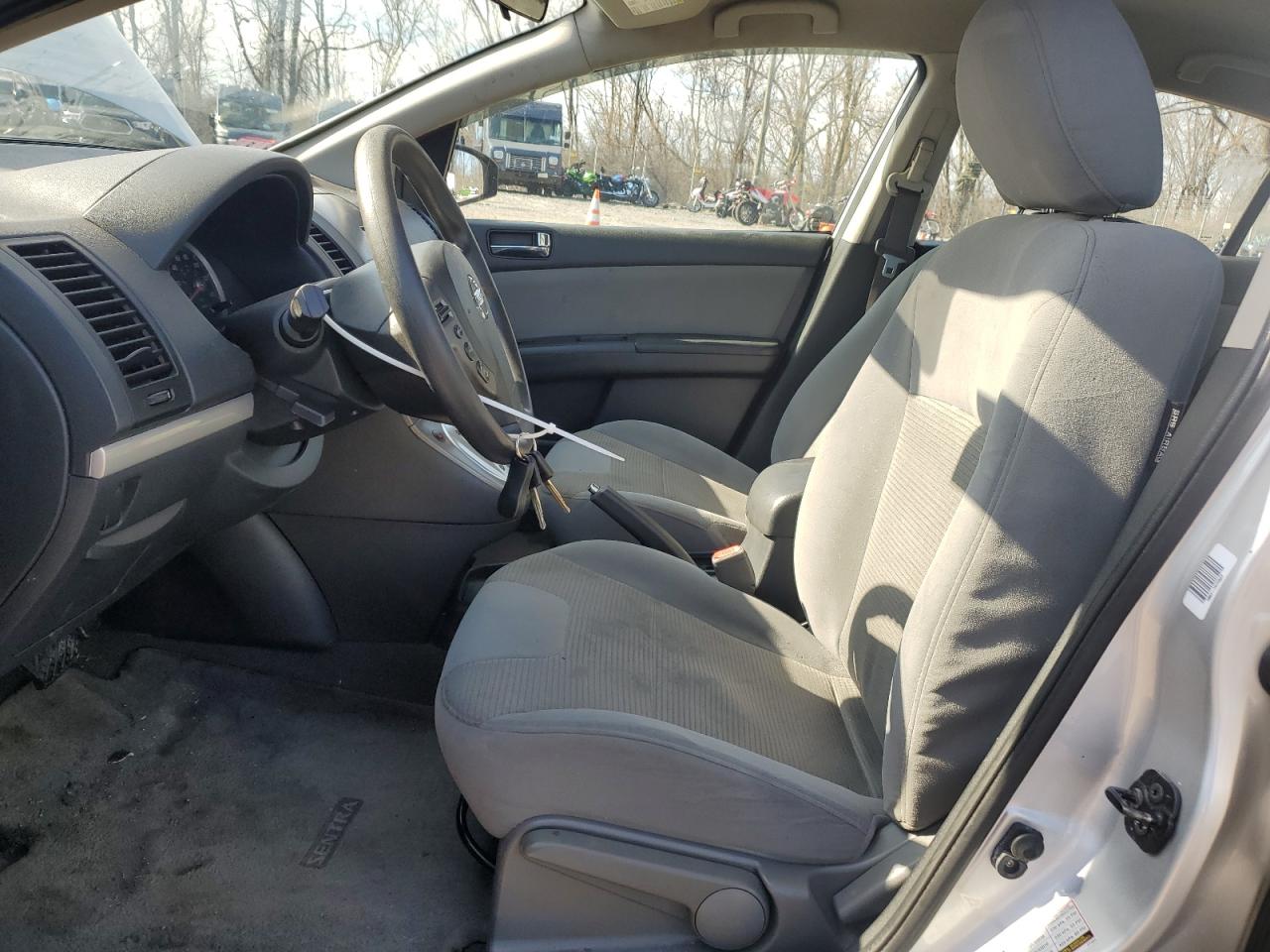 2010 Nissan Sentra - Image 7