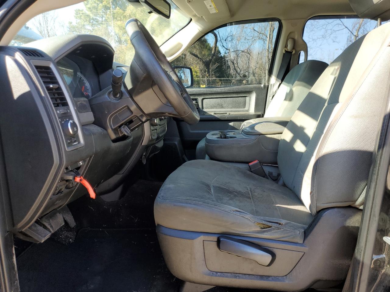 2015 RAM 1500 - Image 7