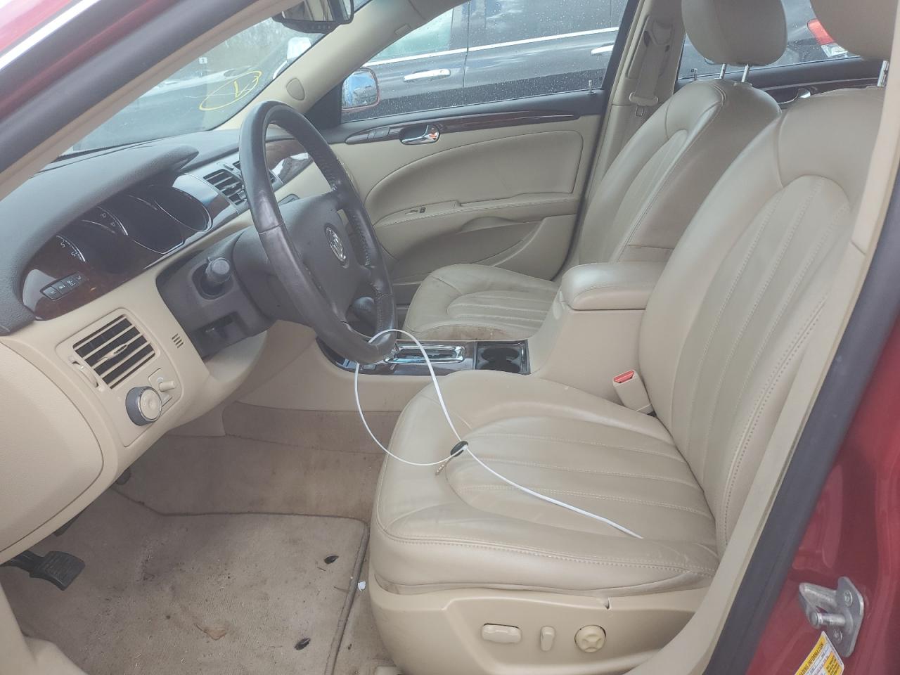 2011 Buick Lucerne - Image 7