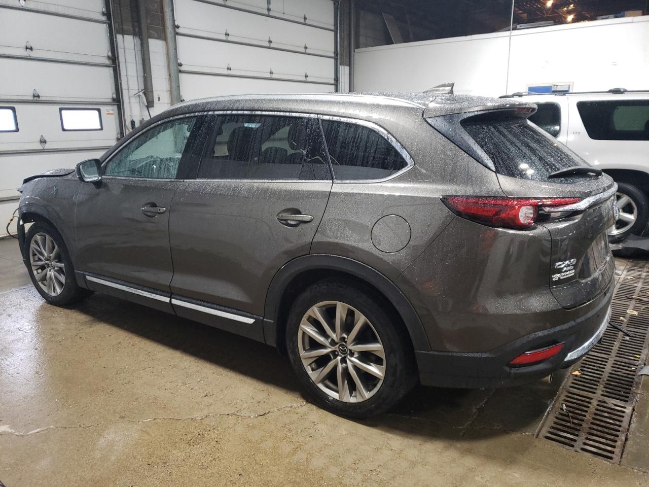 2016 Mazda CX-9 - Image 2