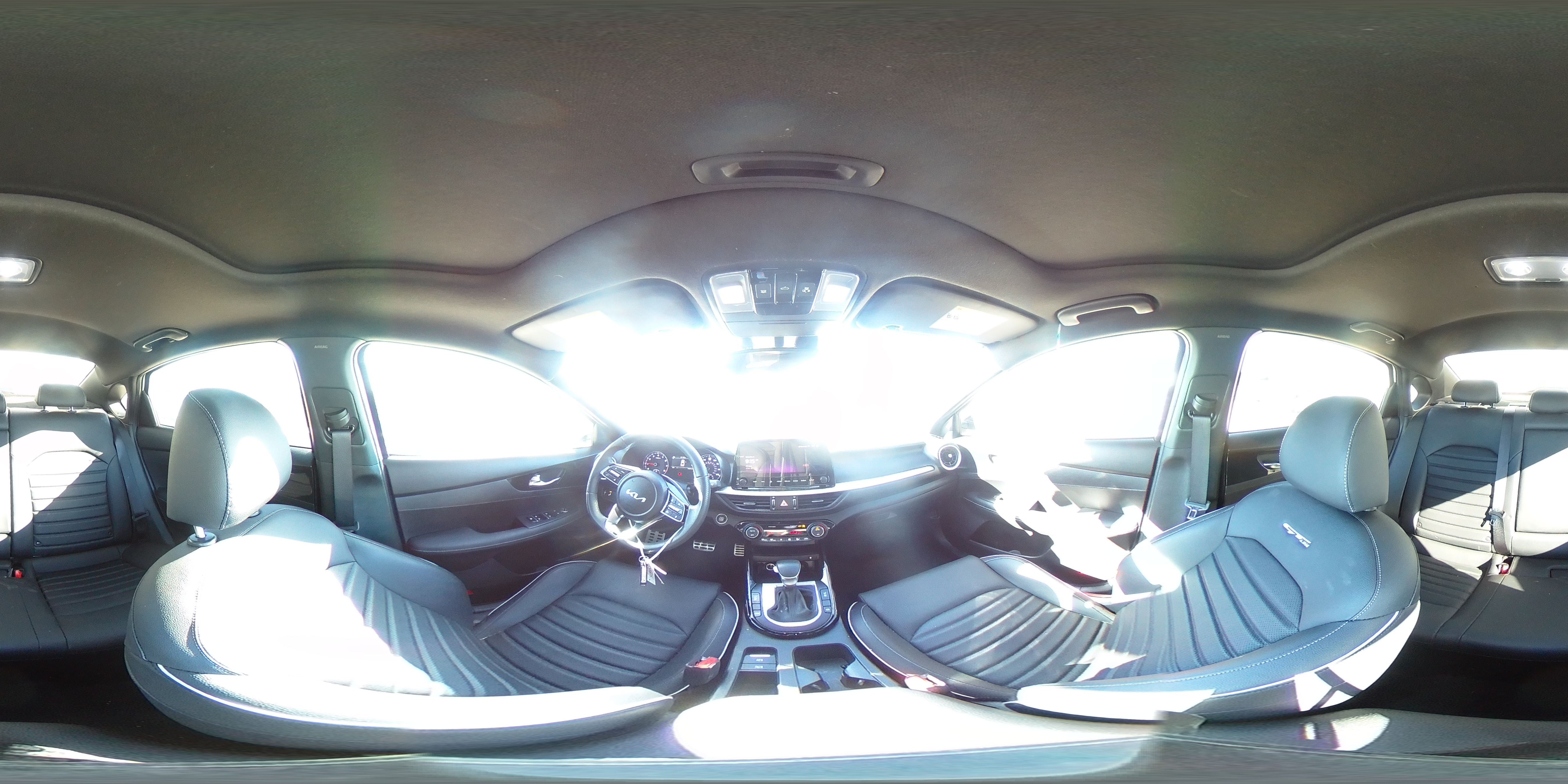 2023 Kia Forte - Image 13