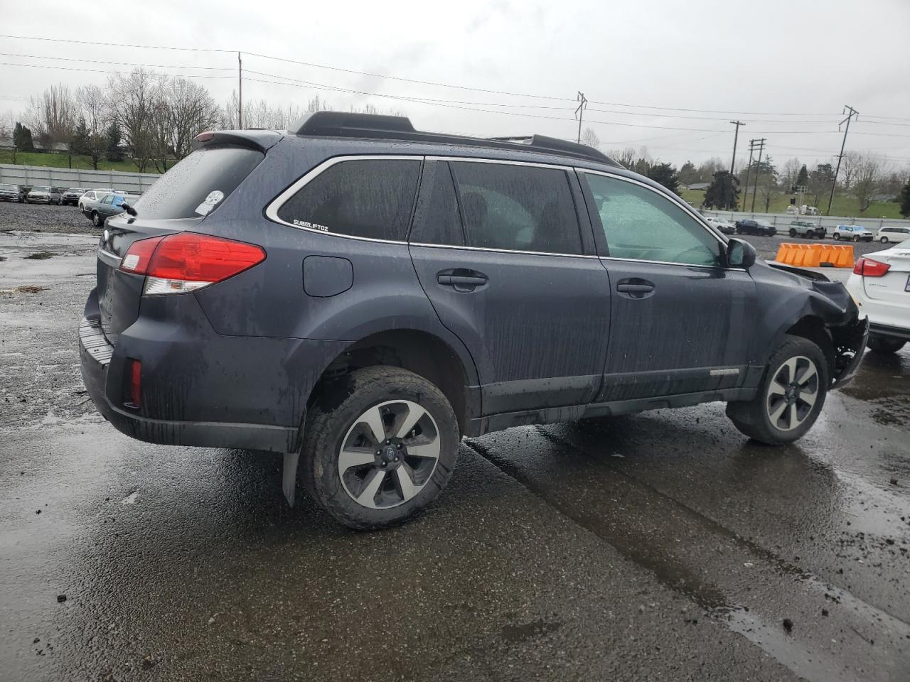 2011 Subaru Outback - Image 3