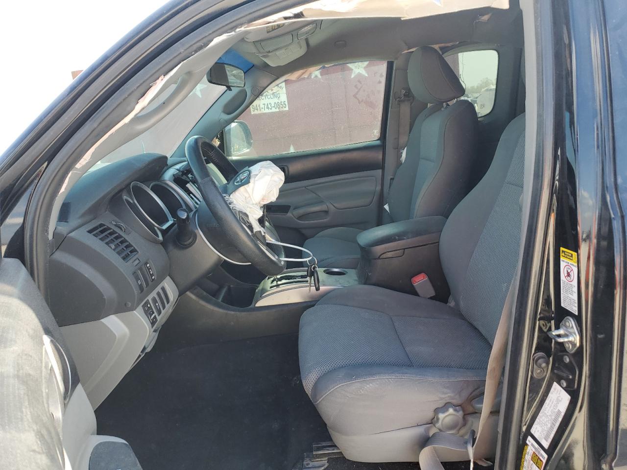 2015 Toyota Tacoma - Image 7