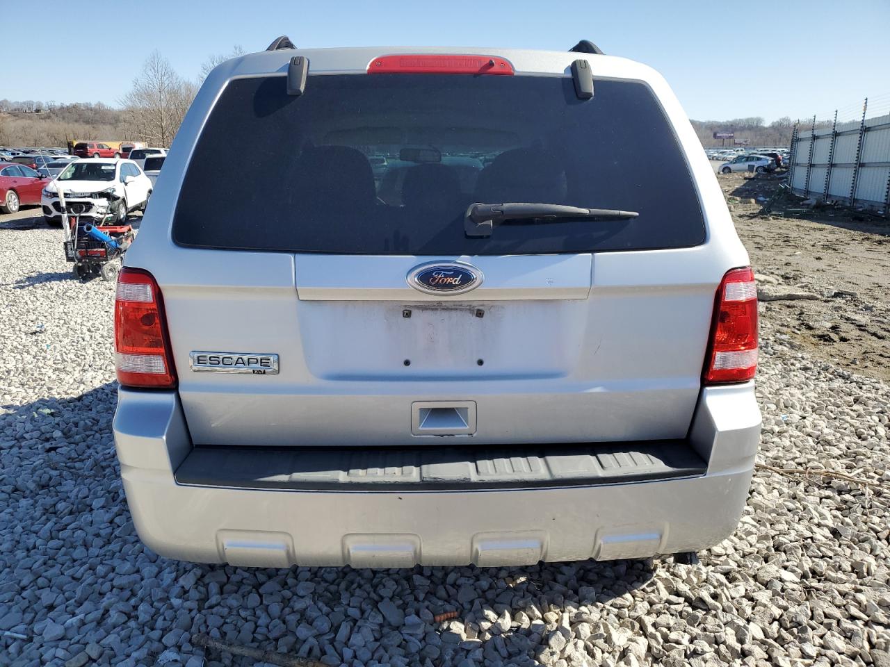 2010 Ford Escape - Image 6