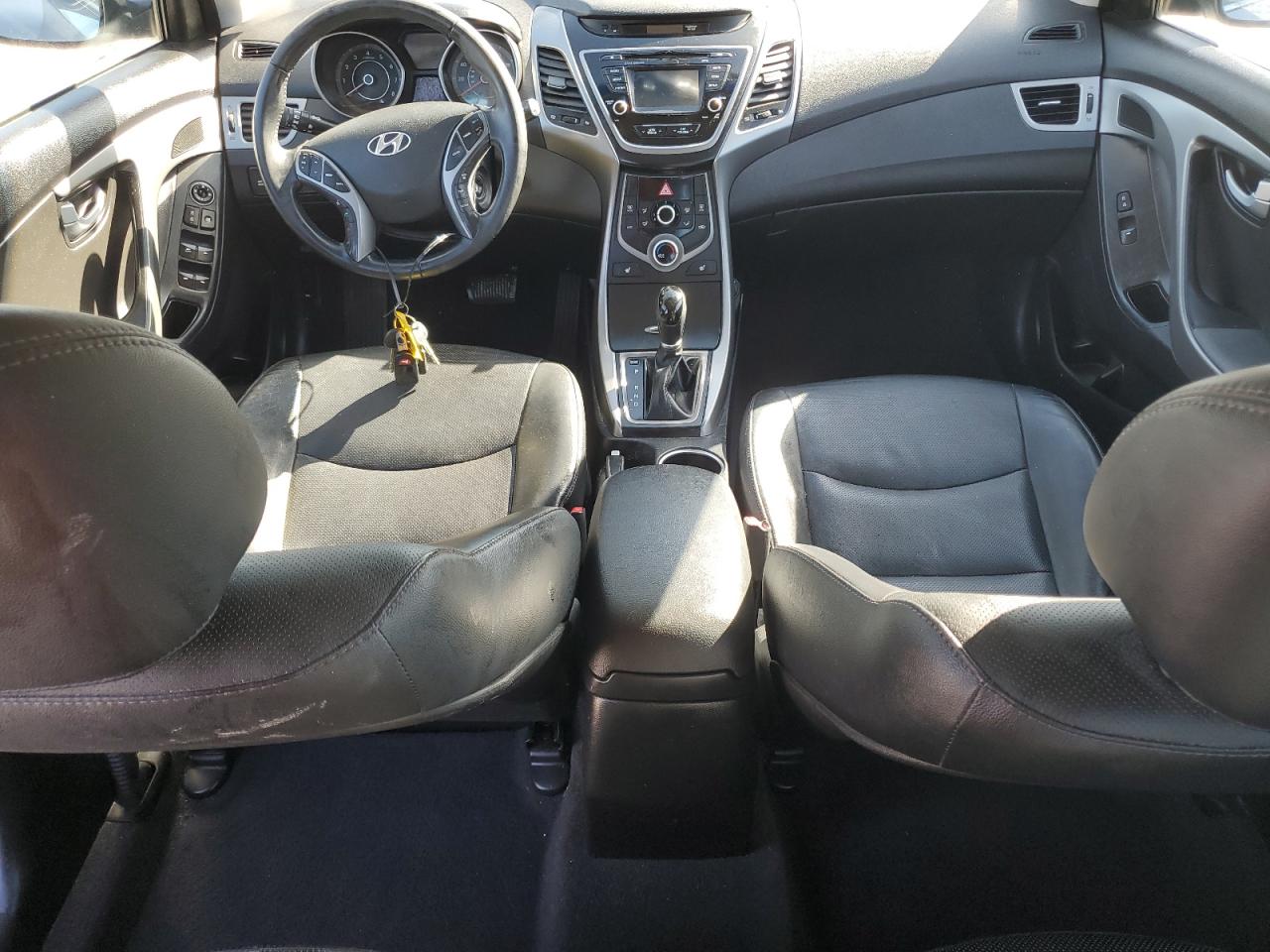 2015 Hyundai Elantra - Image 8