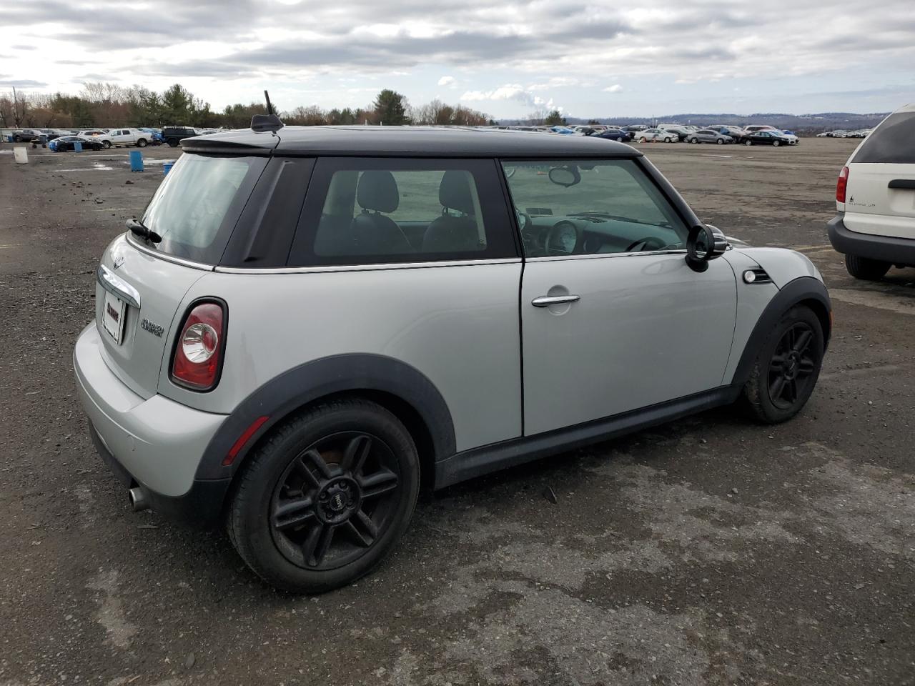 2013 MINI Cooper - Image 3