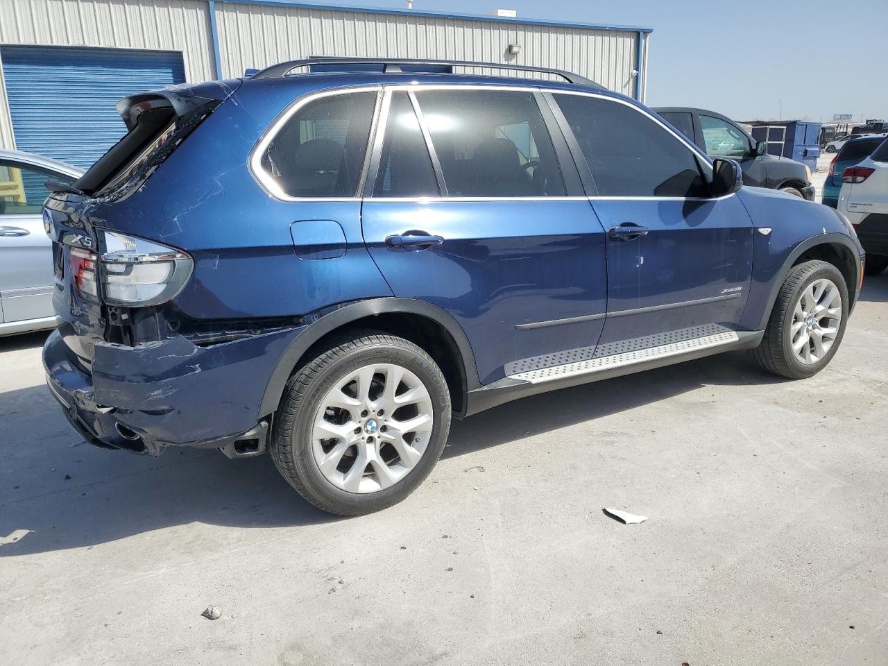2013 BMW X5 - Image 3