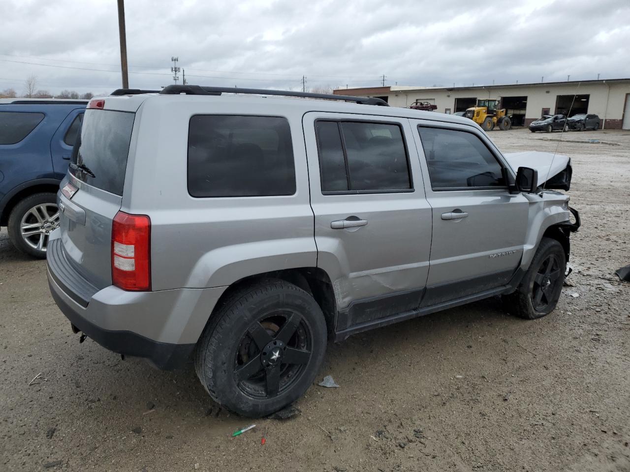 2015 Jeep Liberty (Patriot) - Image 3