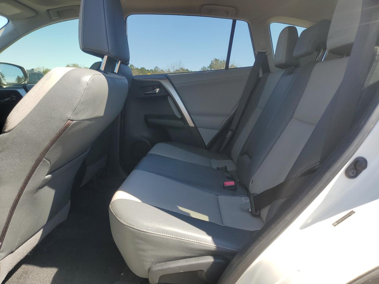 2013 Toyota RAV 4 - Image 11