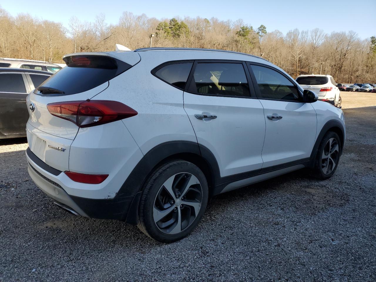 2017 Hyundai Tucson - Image 3