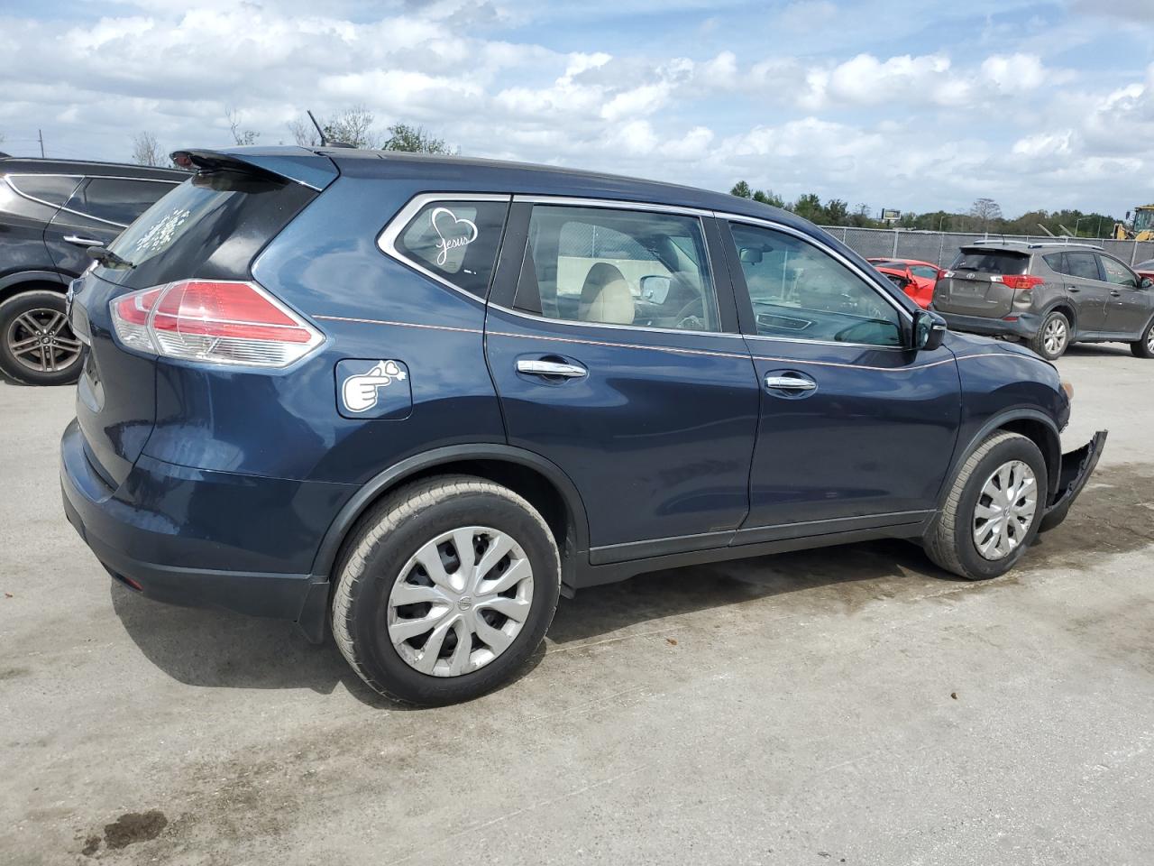 2015 Nissan Rogue - Image 3