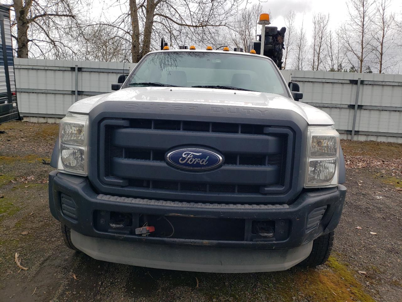 2012 Ford F550 - Image 5