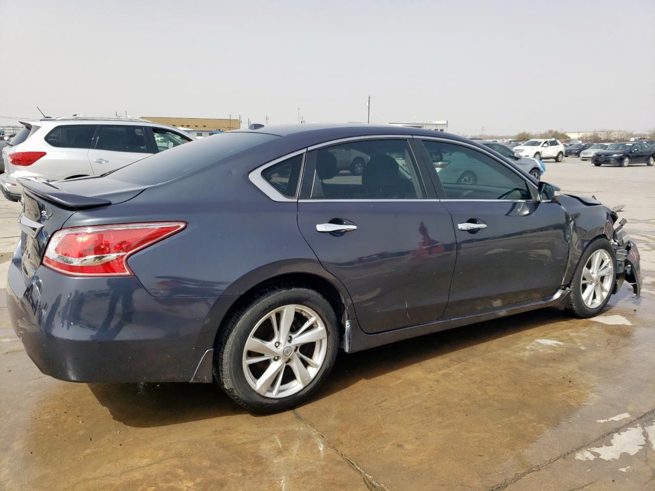 2013 Nissan Altima - Image 3