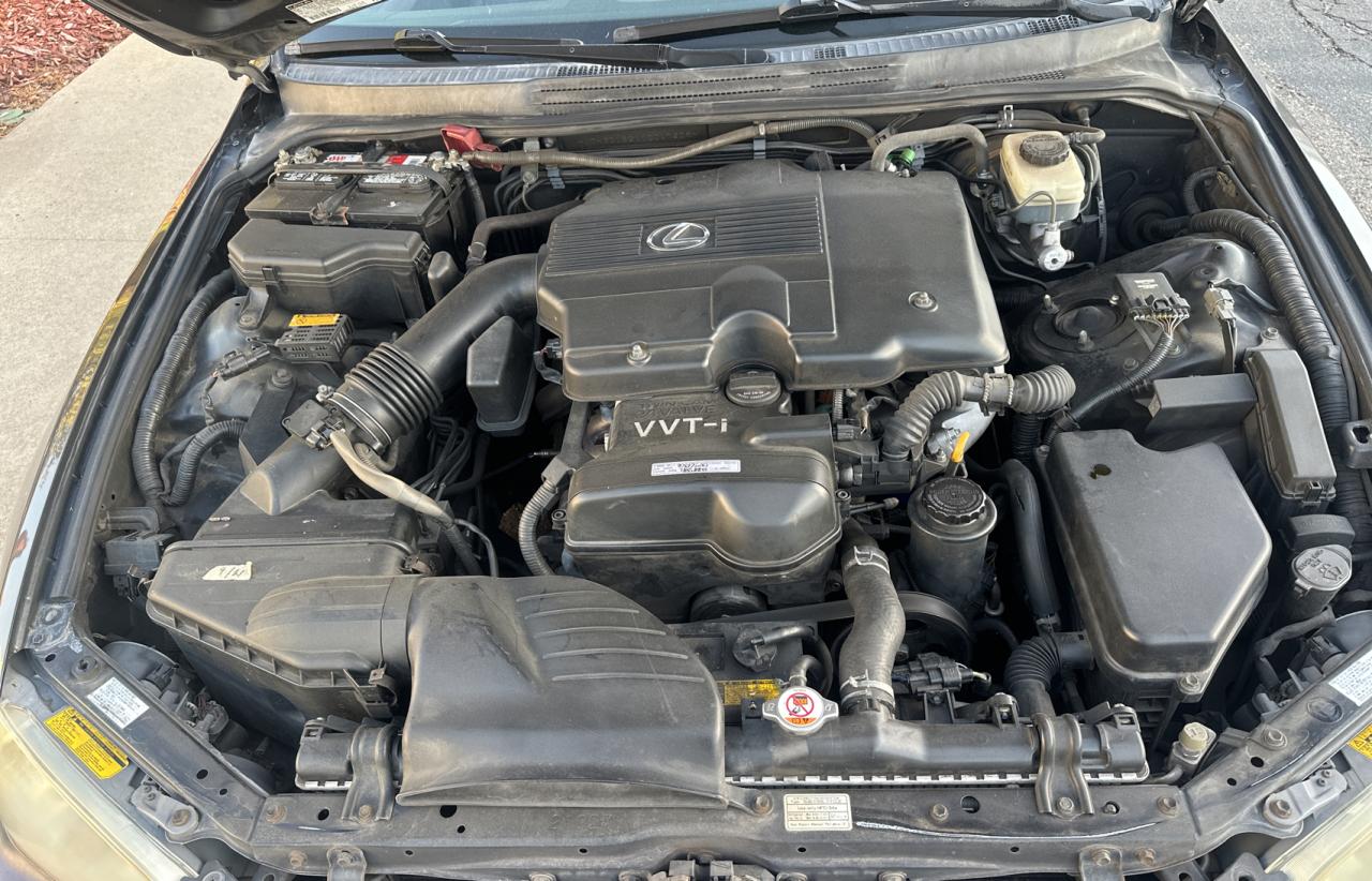 2001 Lexus Is 300 VIN: JTHBD182110017608 Lot: 50274835