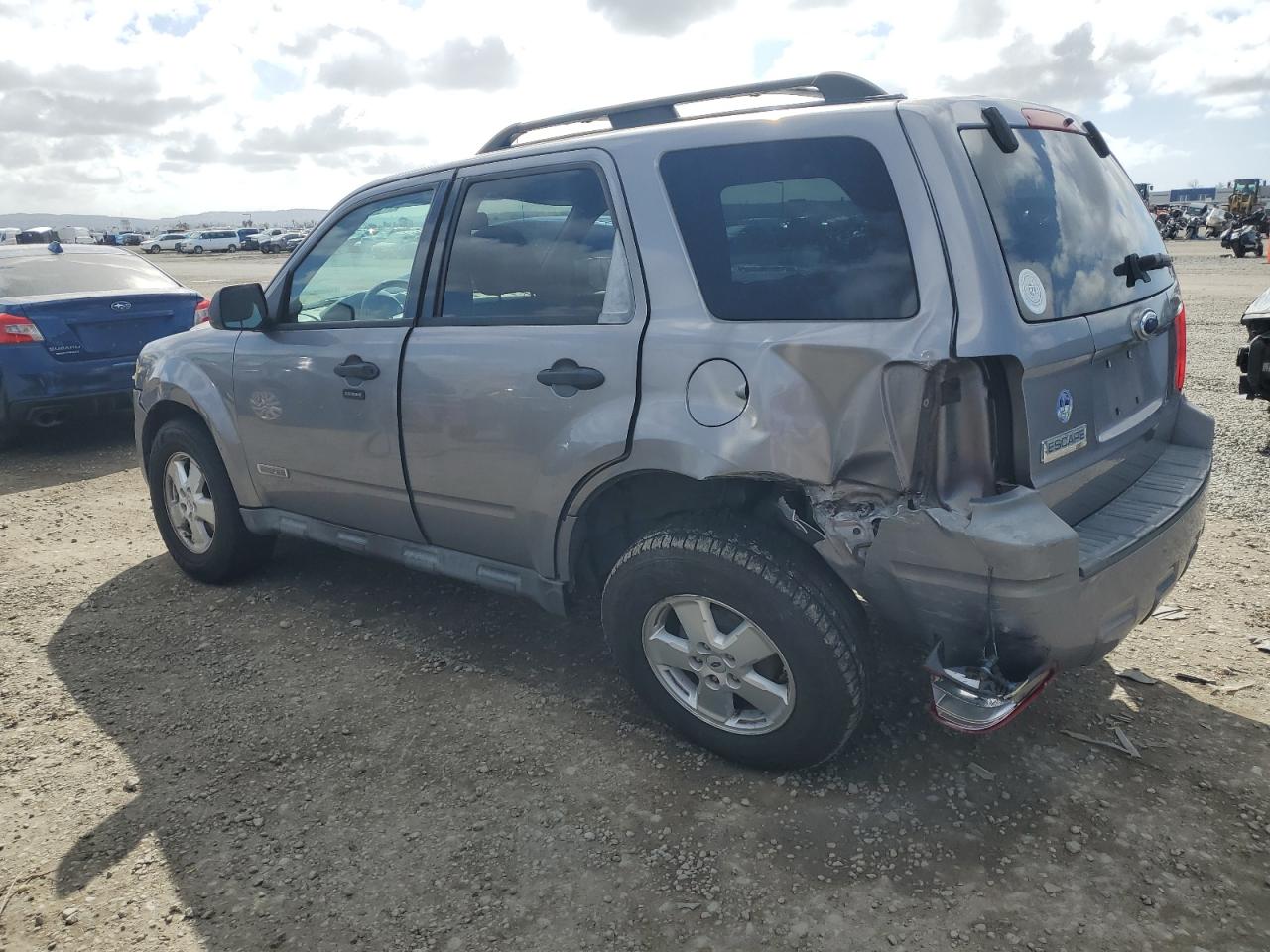 2008 Ford Escape - Image 2