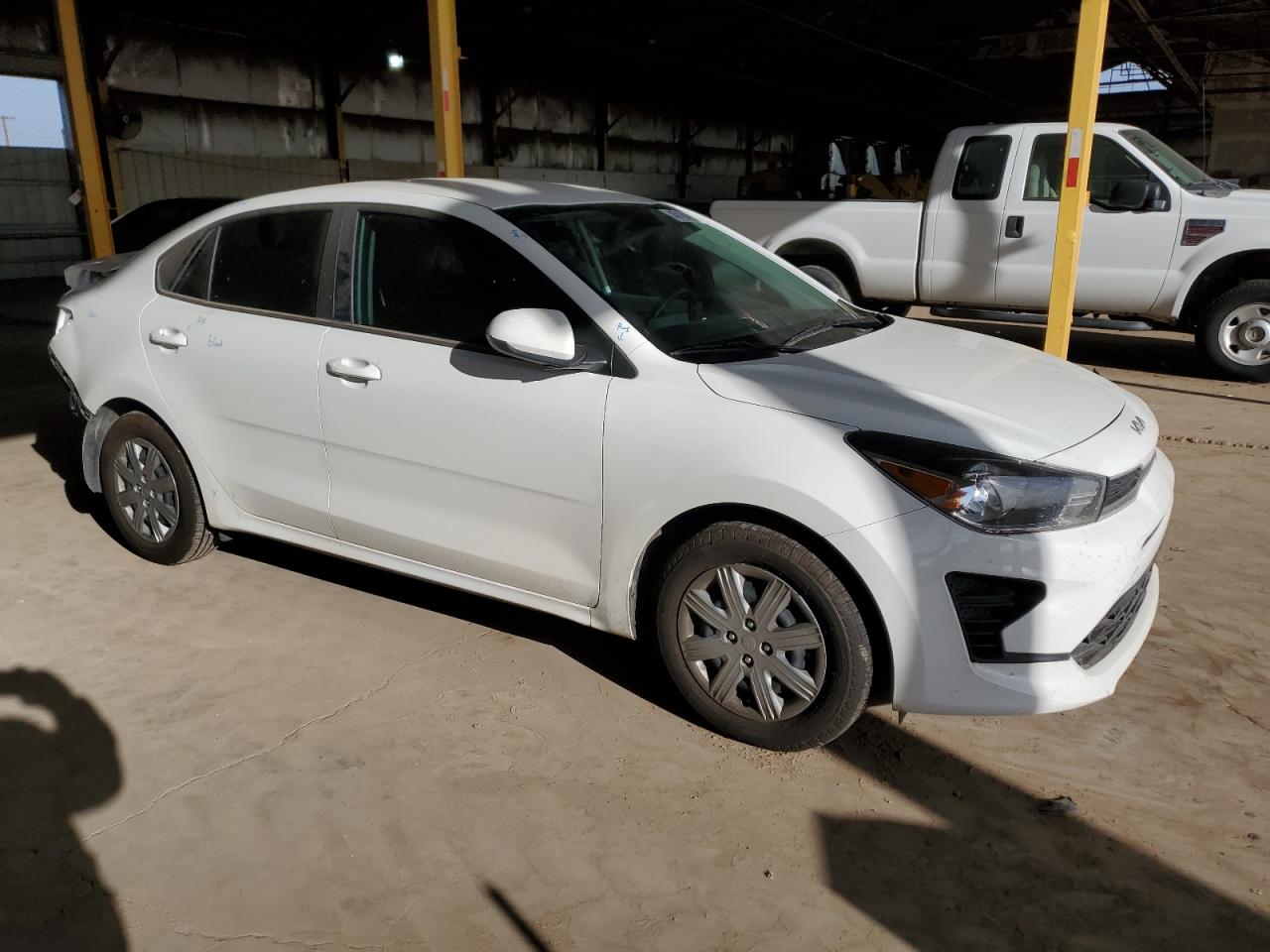2022 Kia Rio - Image 4