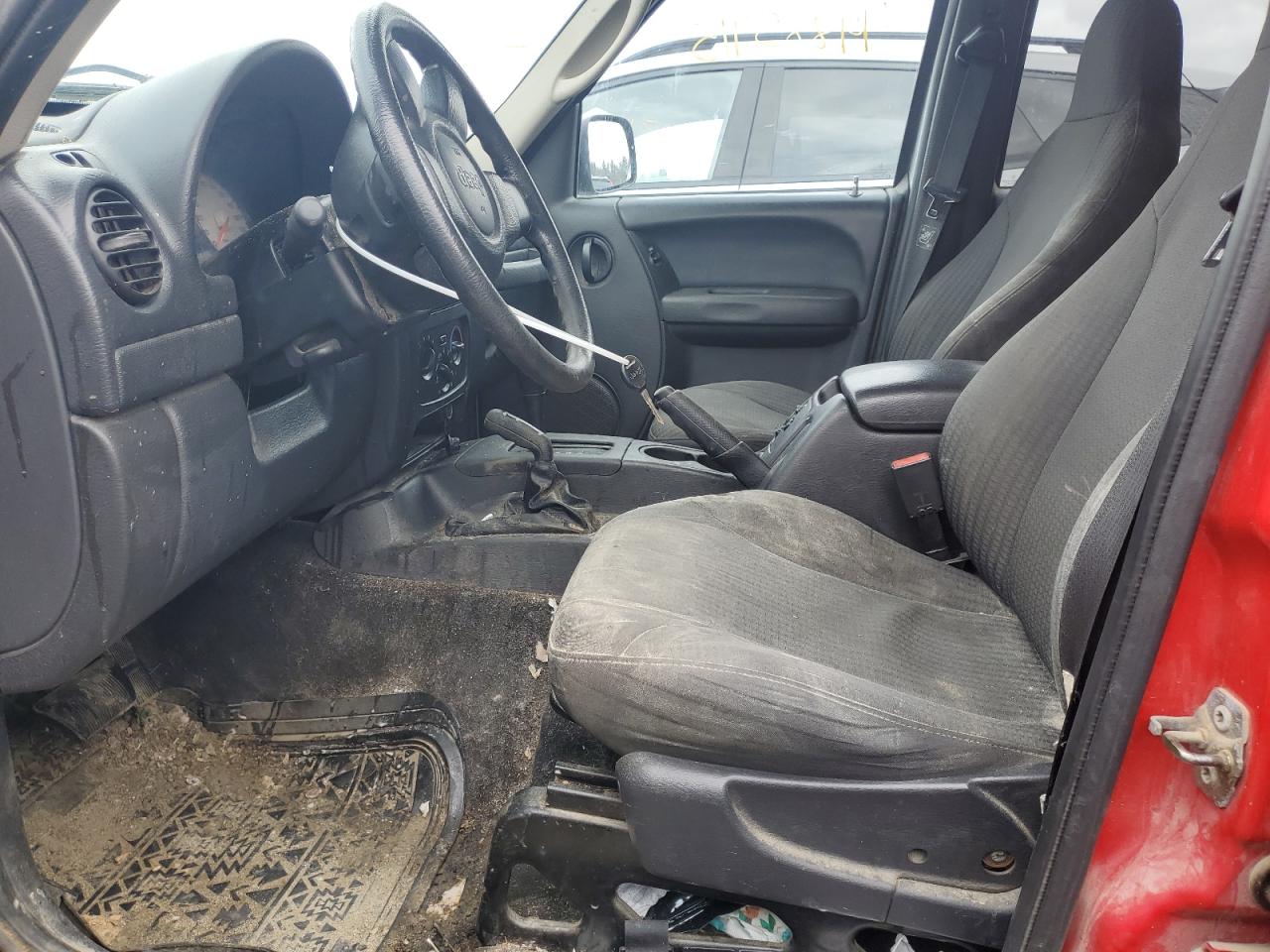 2004 Jeep Liberty (North America) - Image 7