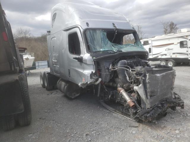 2020 Freightliner Cascadia 126 Semi Truck