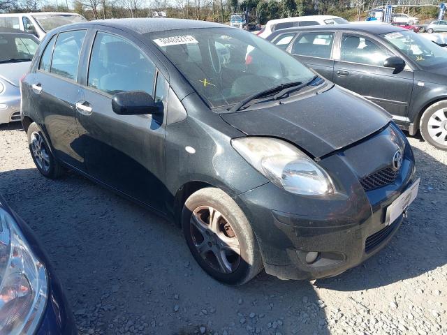 2010 TOYOTA YARIS TR V