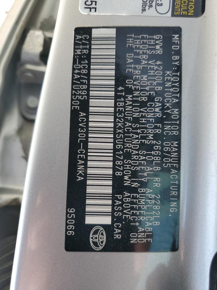2005 Toyota Camry - Image 12