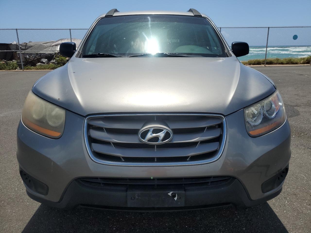2011 Hyundai Santa Fe - Image 5