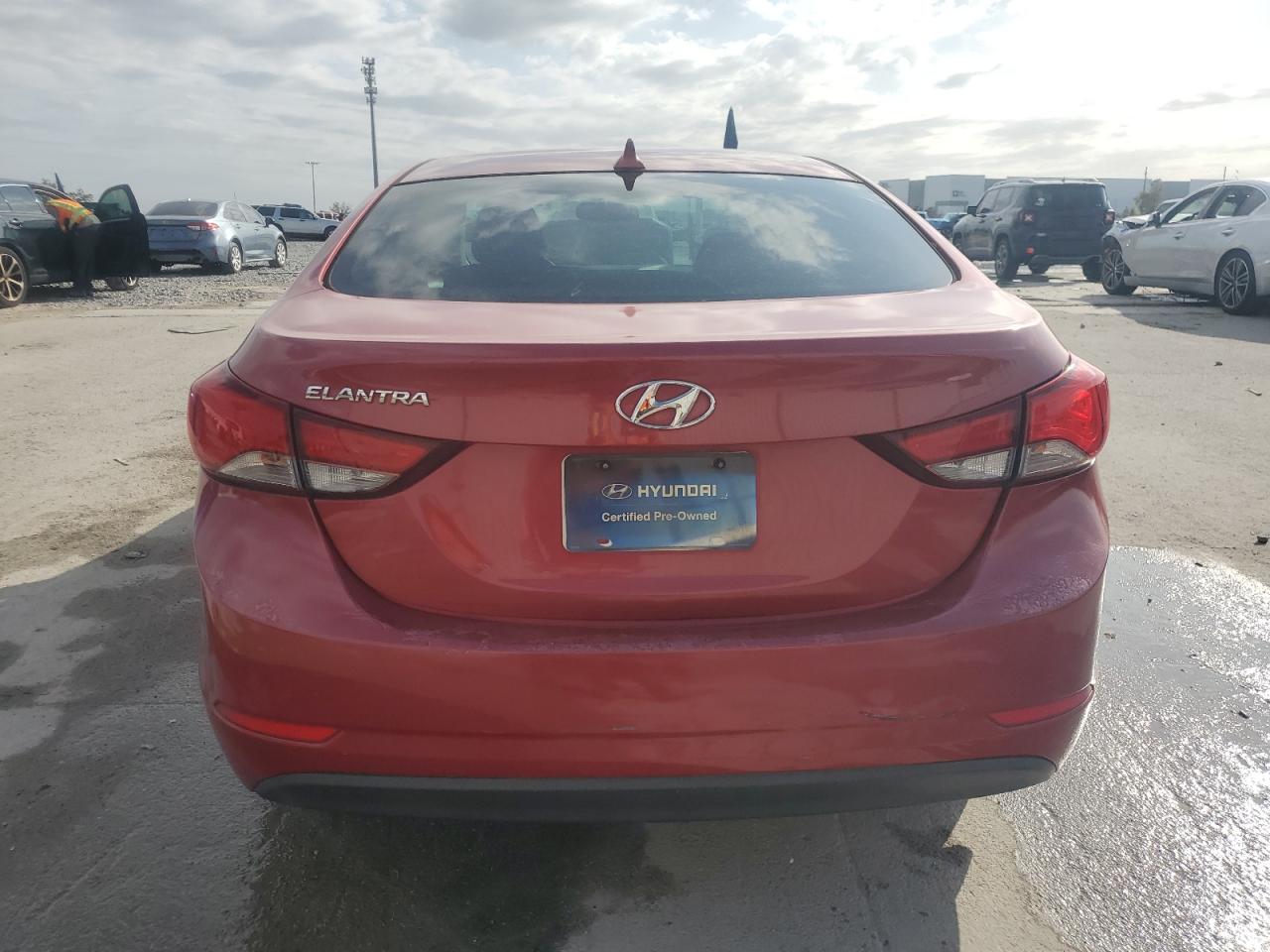 2014 Hyundai Elantra - Image 6