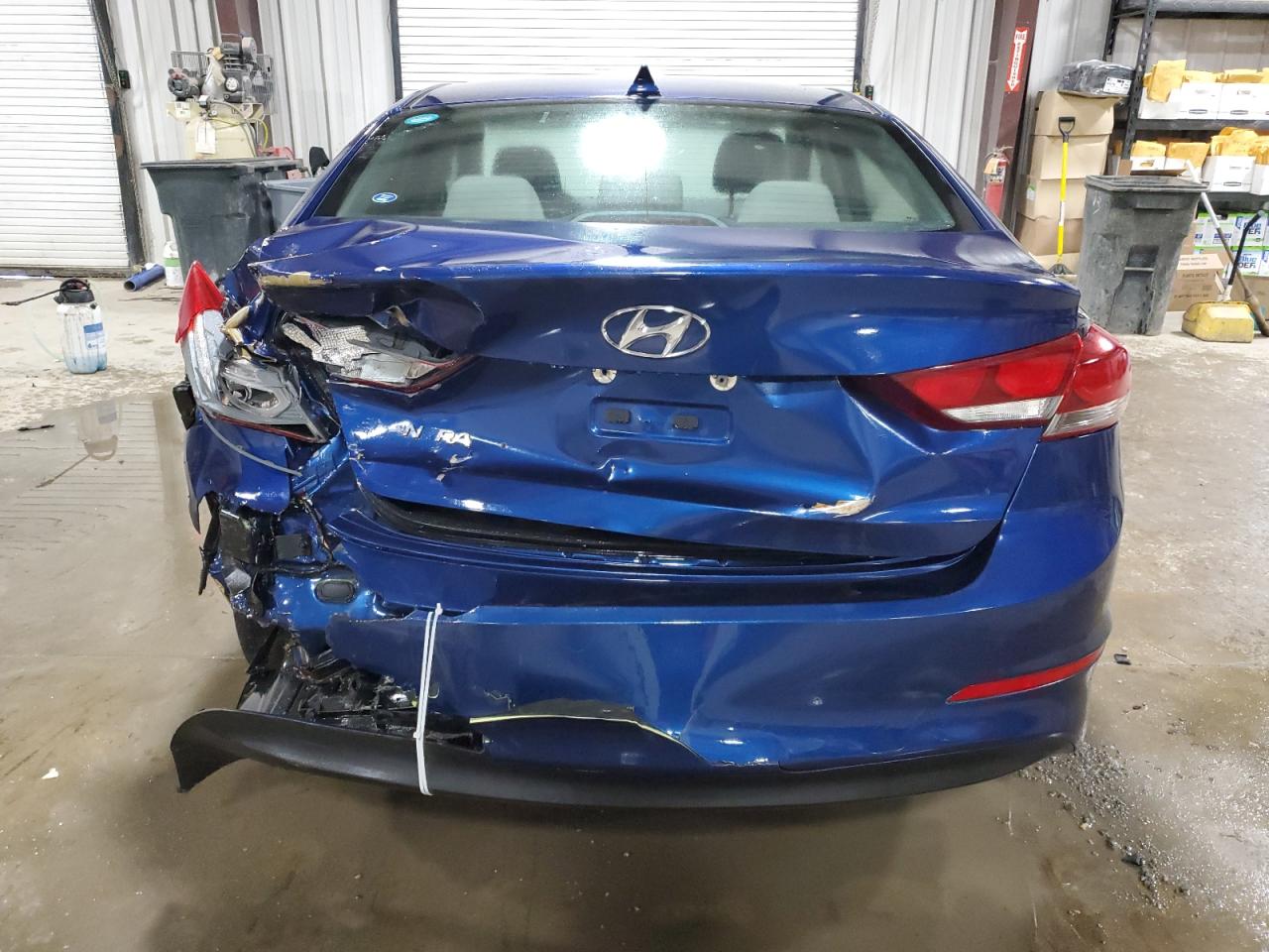 2018 Hyundai Elantra - Image 6