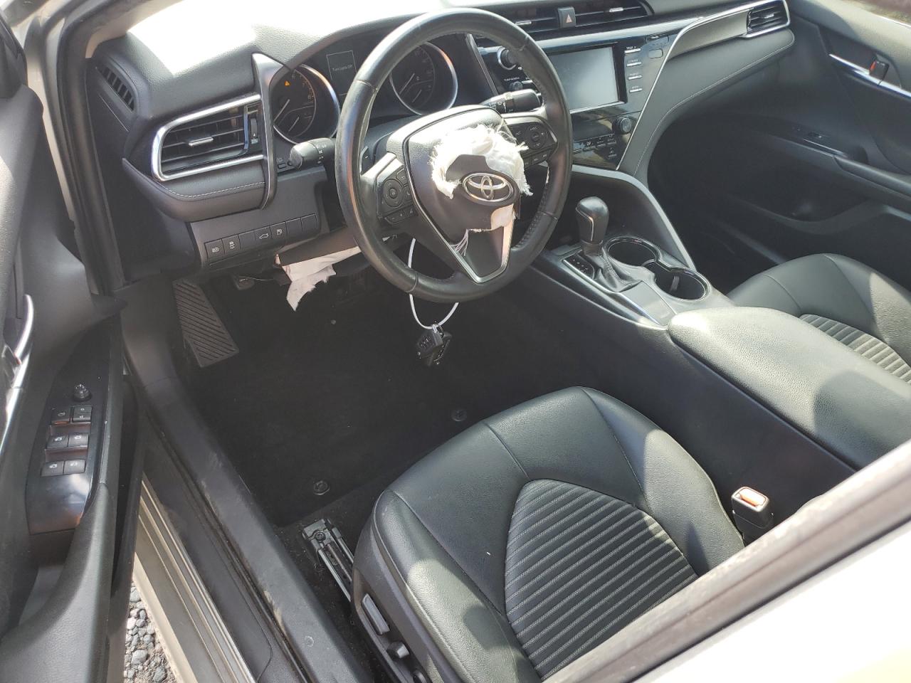 2018 Toyota Camry - Image 8