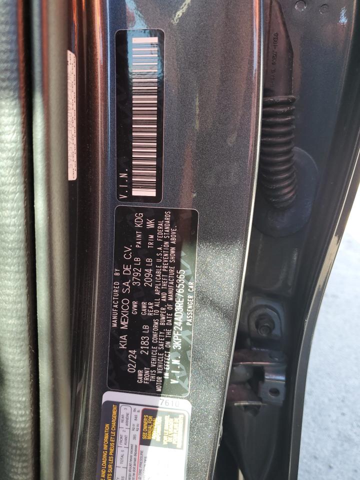 2024 Kia Forte - Image 13
