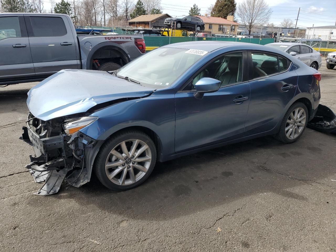 2017 Mazda 3 Touring იყიდება Denver-ში, CO - Front End