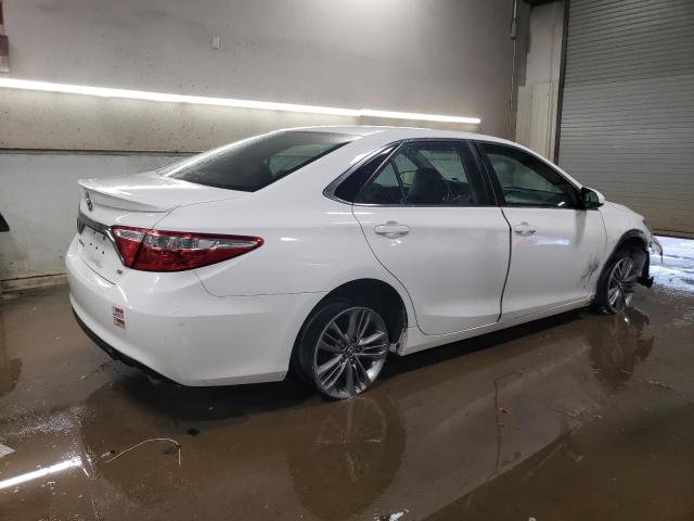  TOYOTA CAMRY 2015 Biały