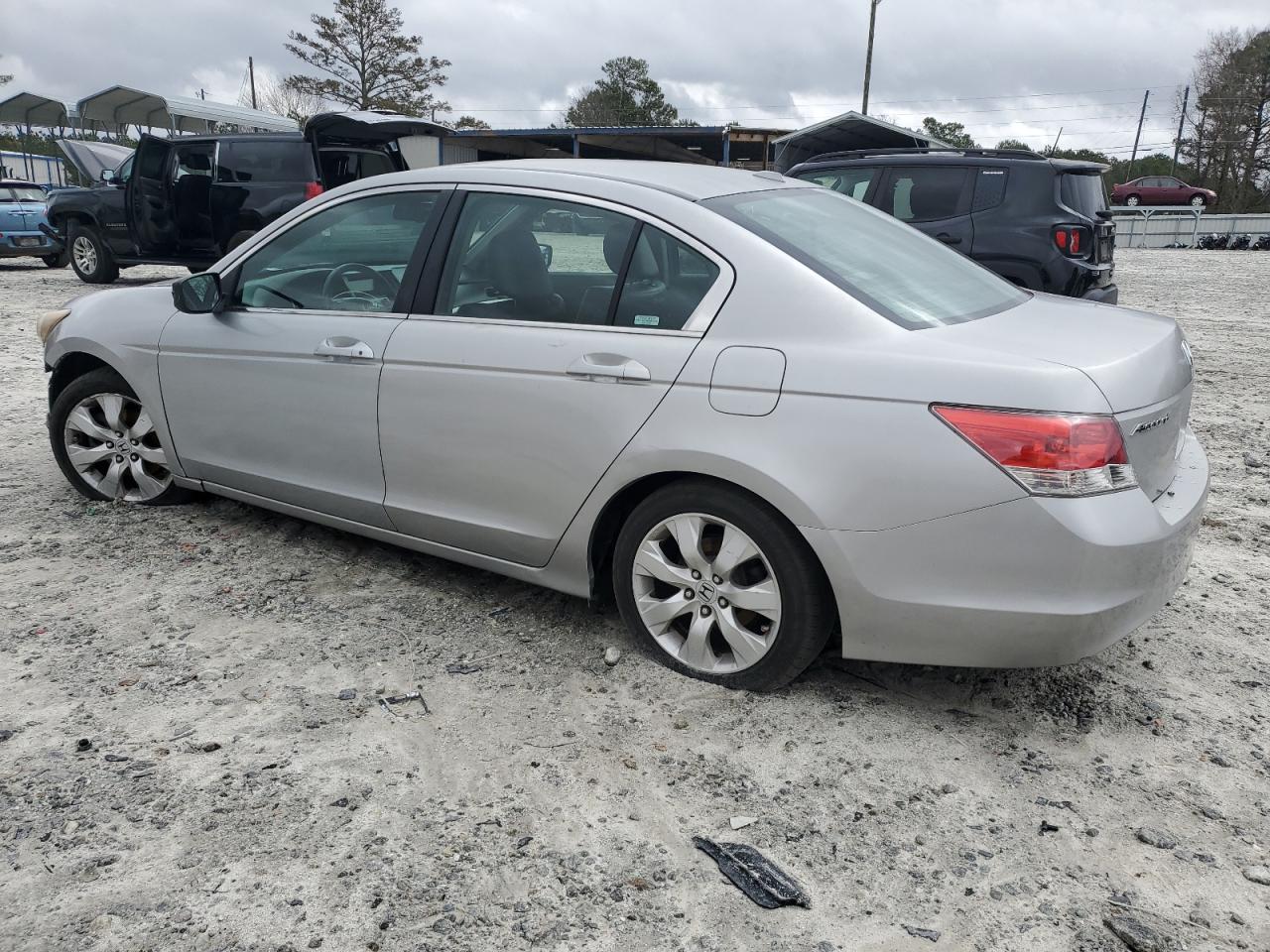 2009 Honda Accord - Image 2