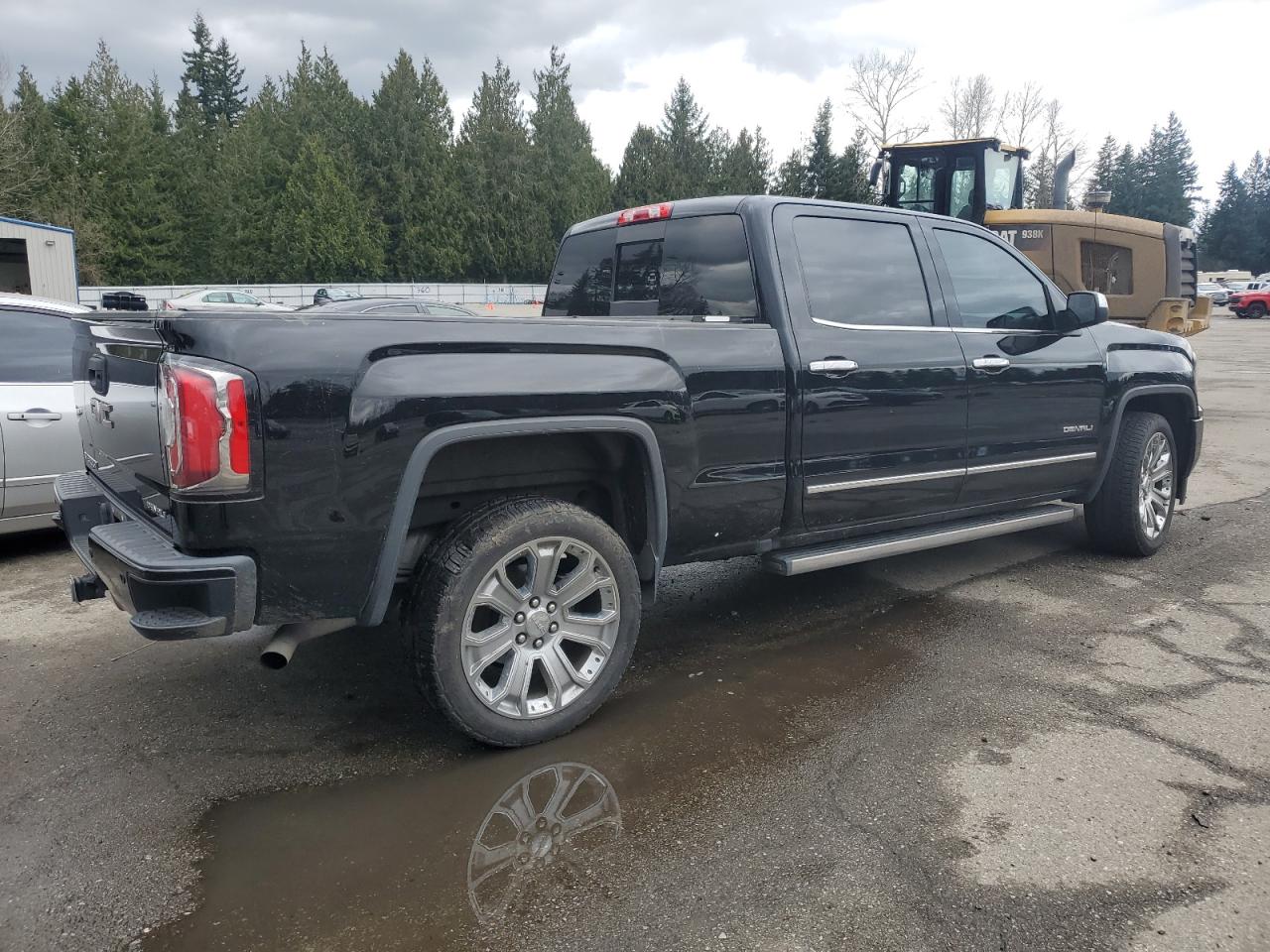 2017 GMC Sierra - Image 3