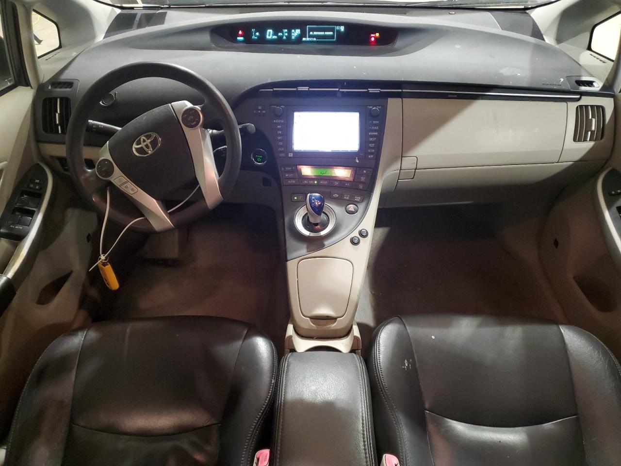 2010 Toyota Prius - Image 8