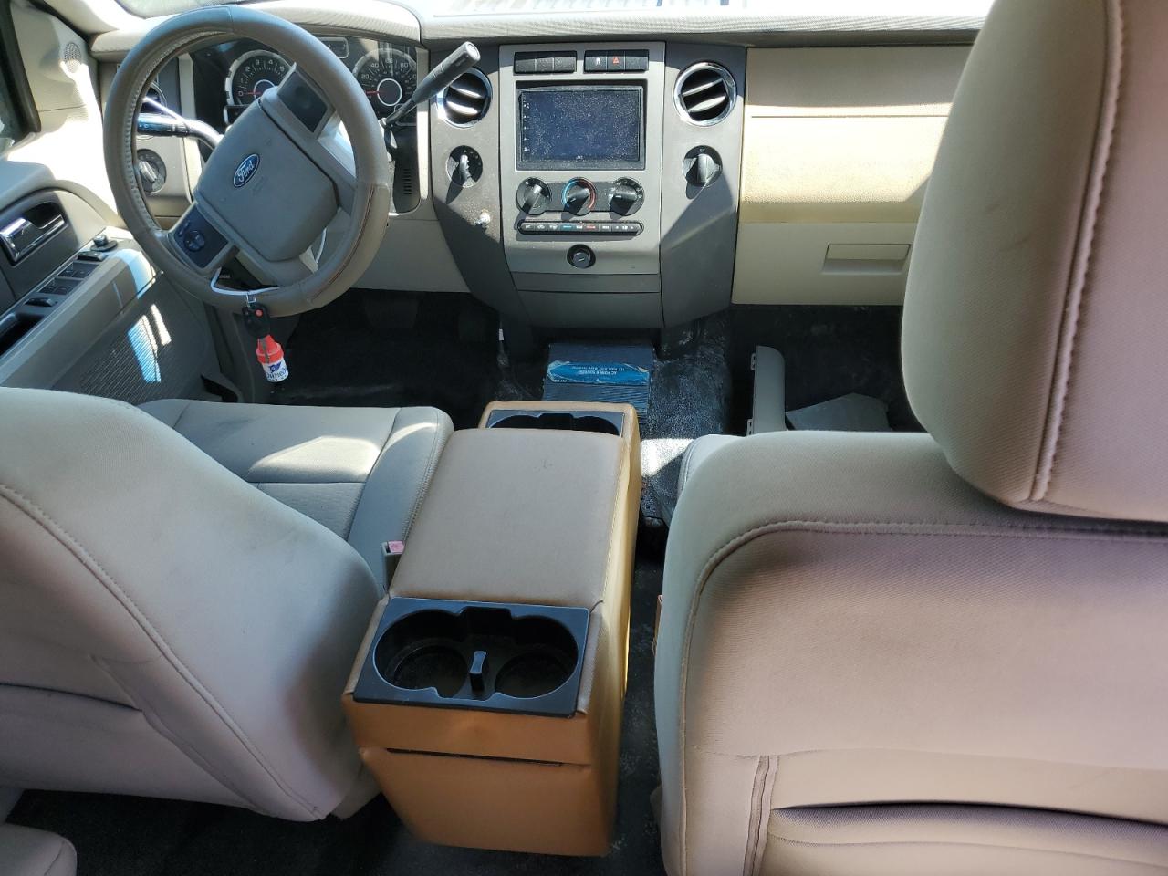 2011 Ford Expedition - Image 8