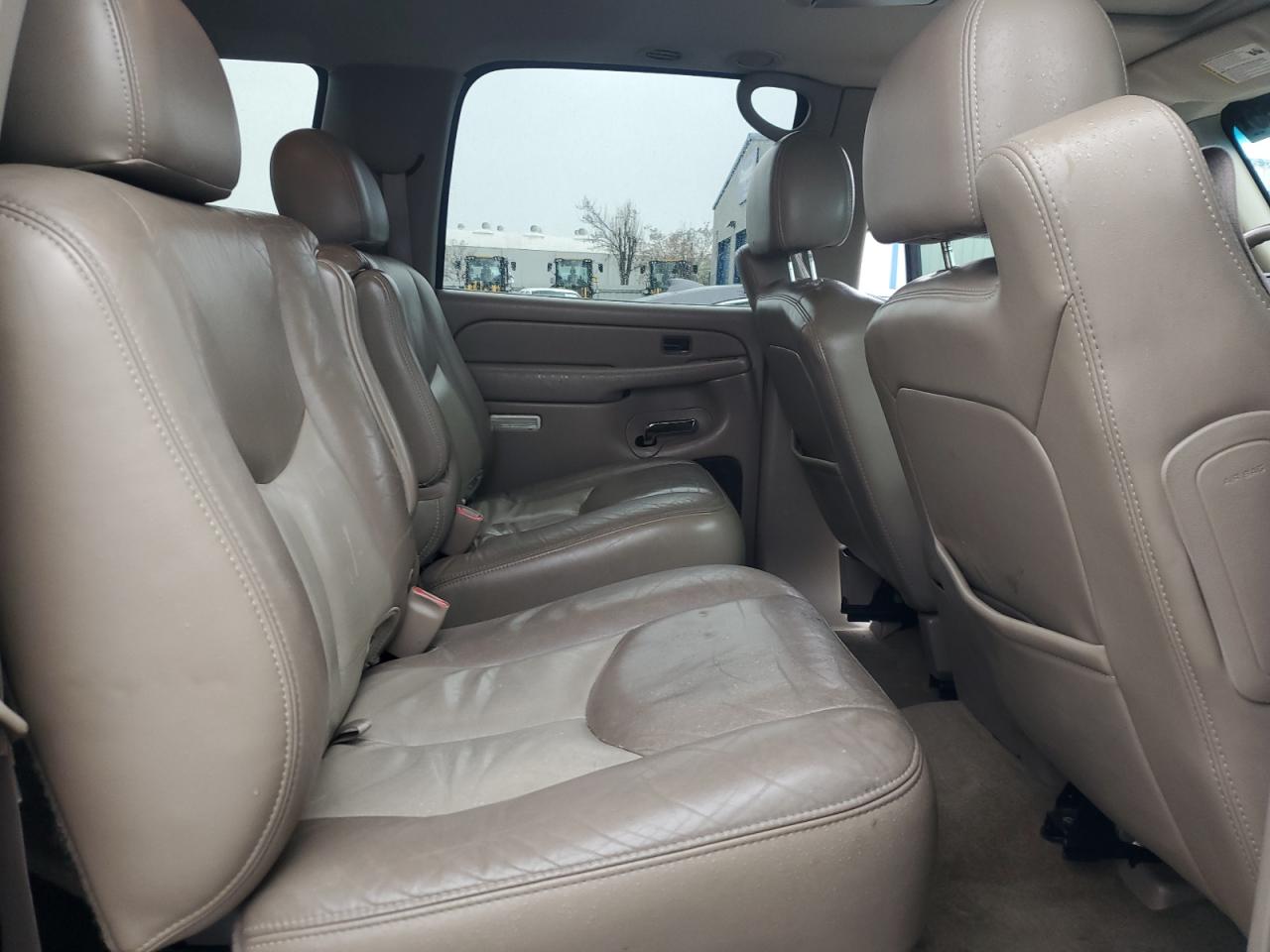 2006 GMC Yukon - Image 11