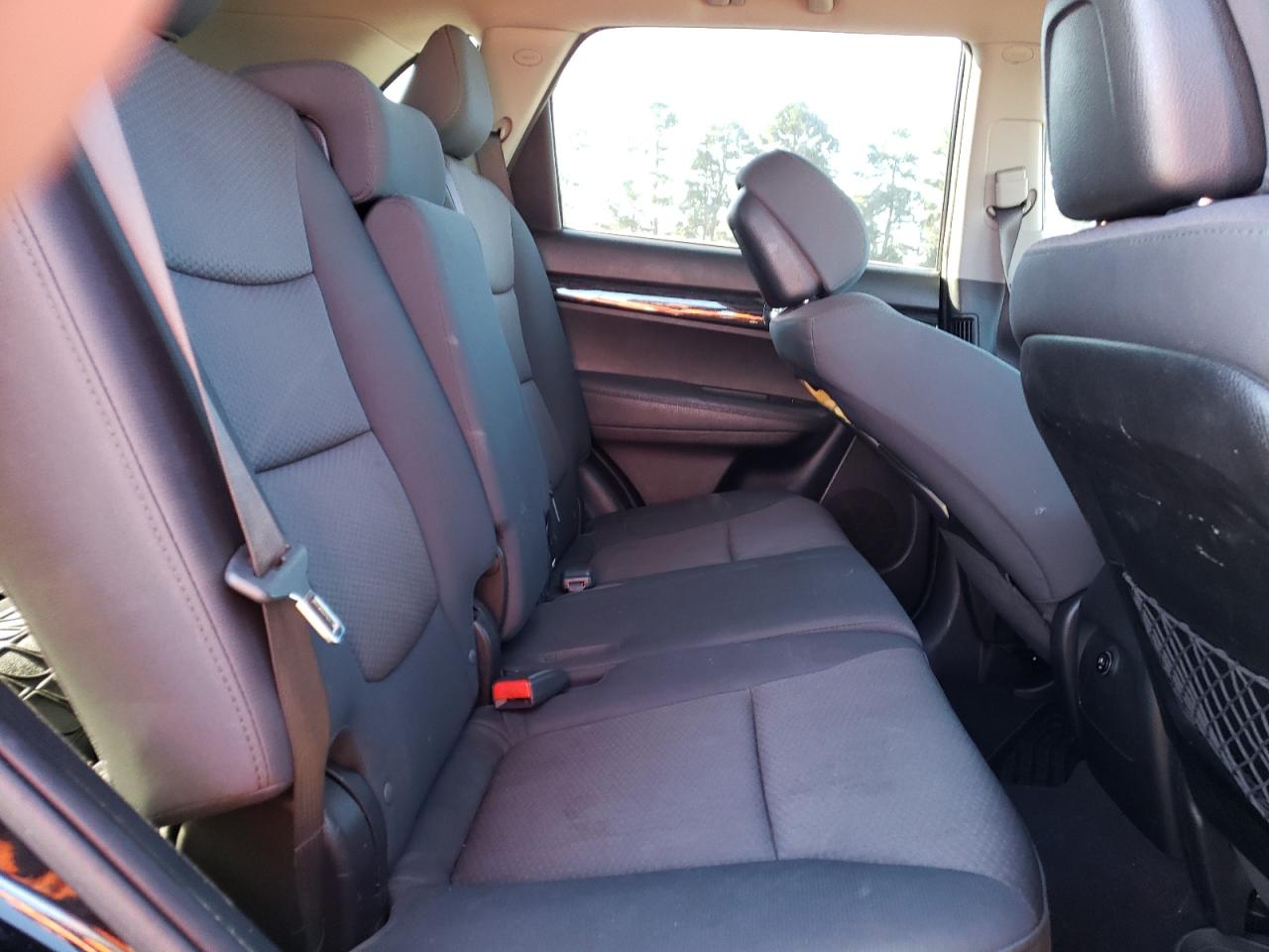 2012 Kia Sorento - Image 11