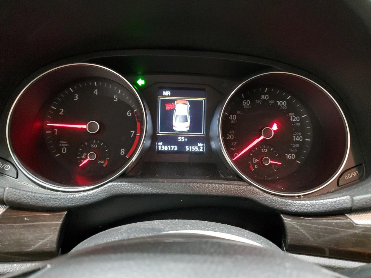 2017 Volkswagen Passat - Image 9