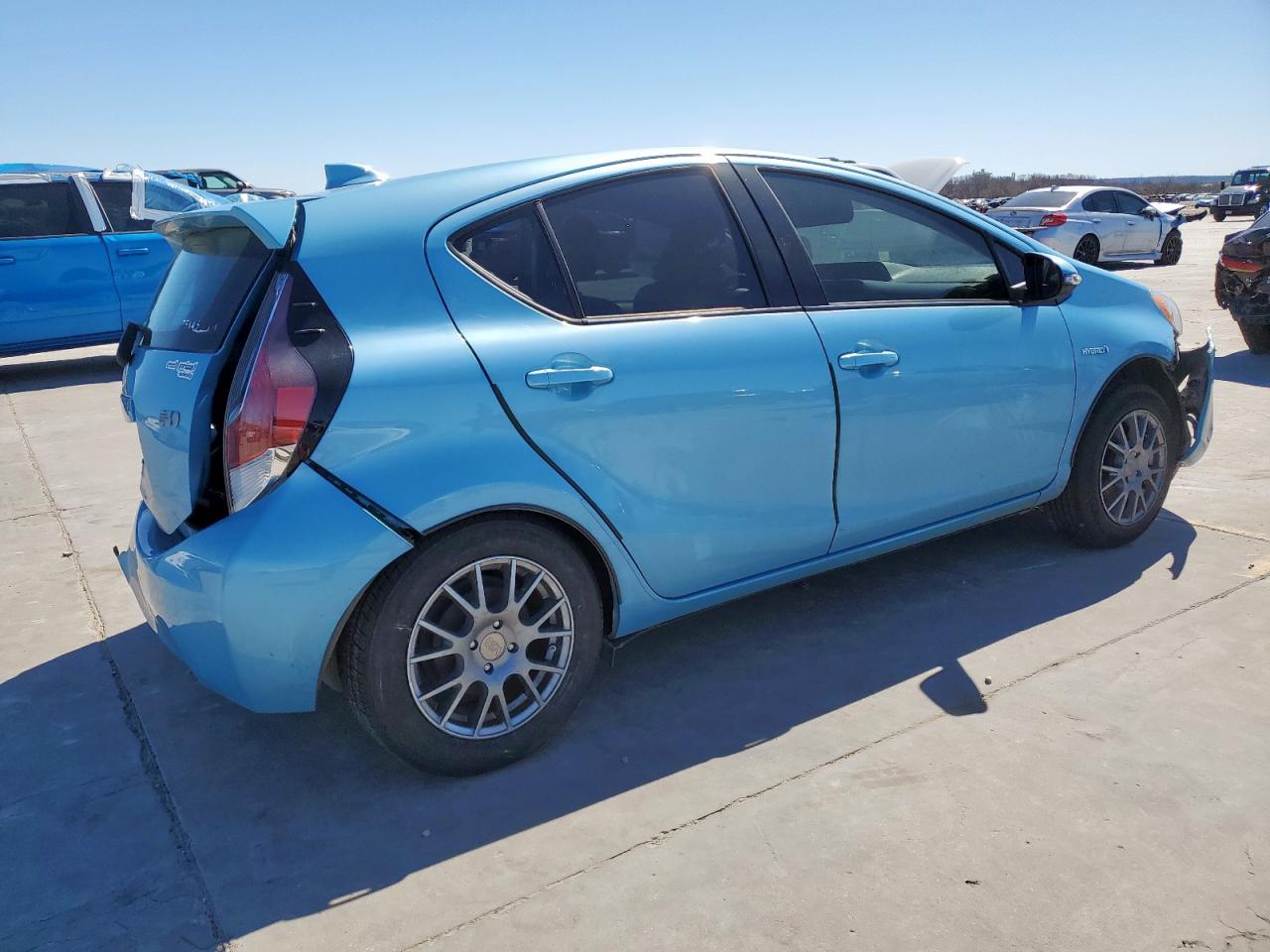 2016 Toyota Prius - Image 3