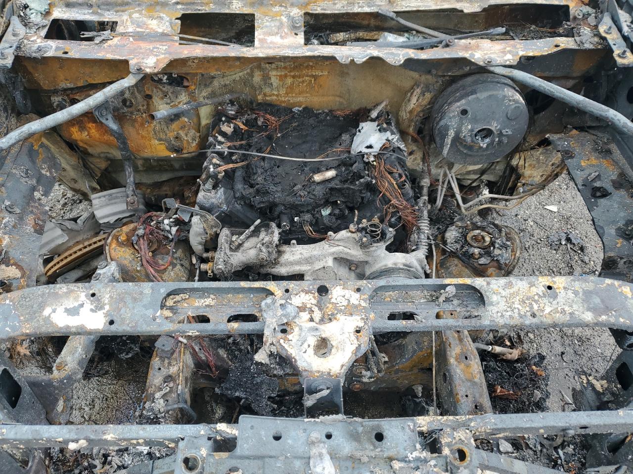 2015 Chevrolet Silverado - Image 11